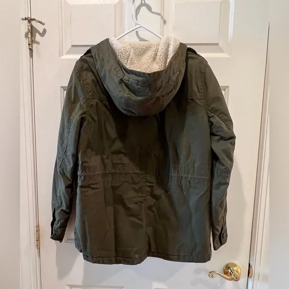American Eagle Outfitters Olive/Army Green Jacket w/Fleece Hood Size M NWT - Picture 4 of 10